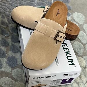Women's Tan Suede Clogs